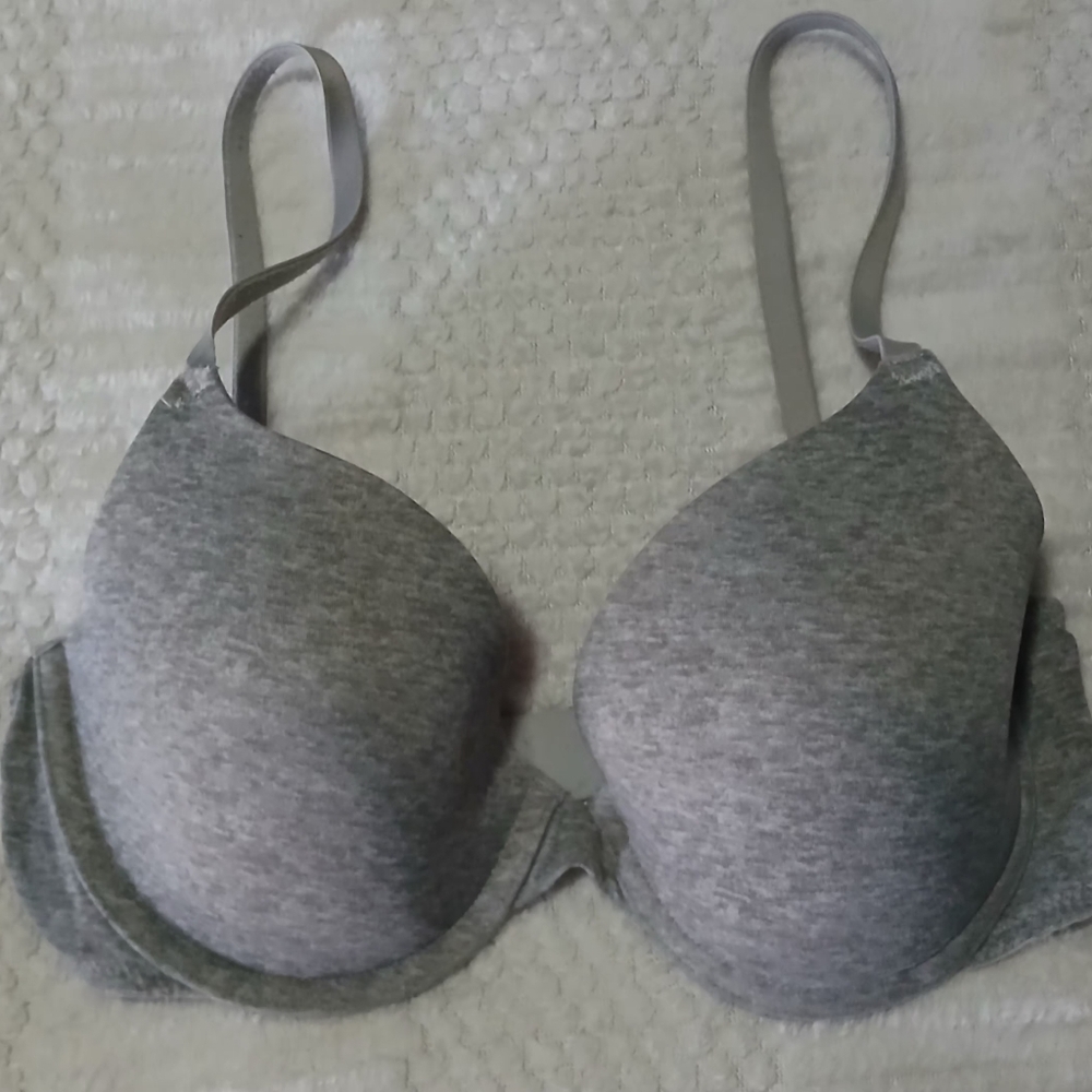 VS Pink T-Shirt Bra